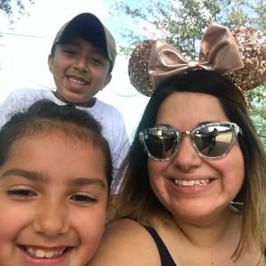 Meet your Posher, Araceli